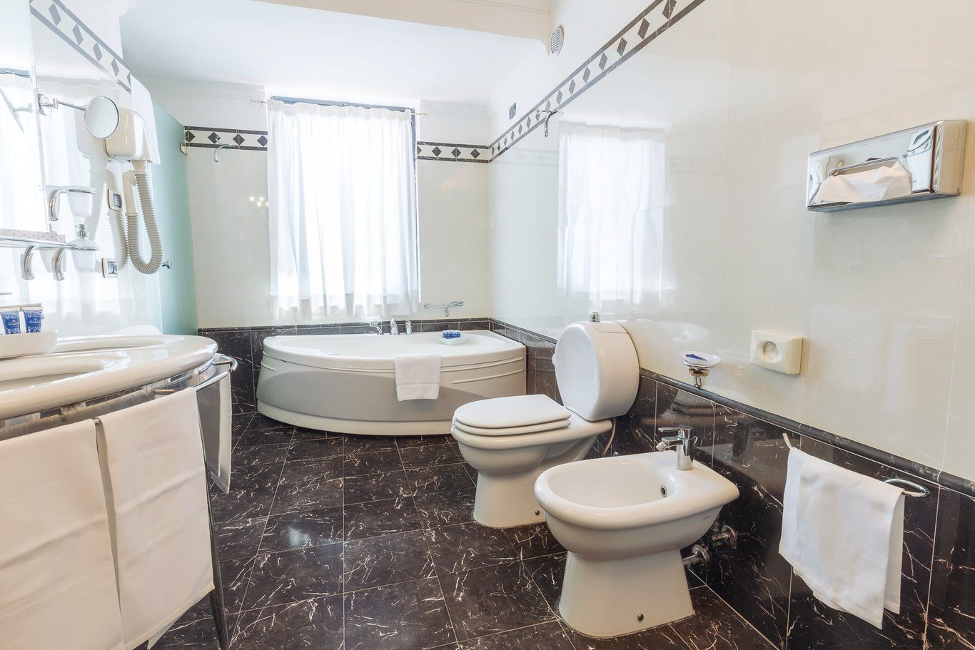 Suites 4